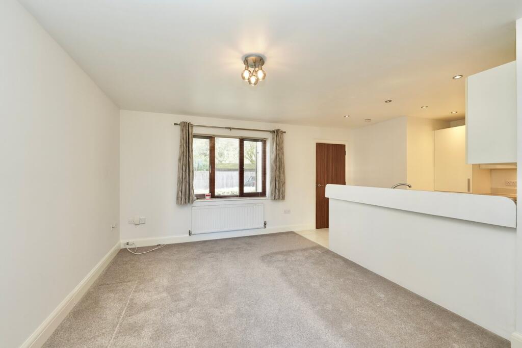 Garner Close, Brampton, Huntingdon, PE28 photo 4