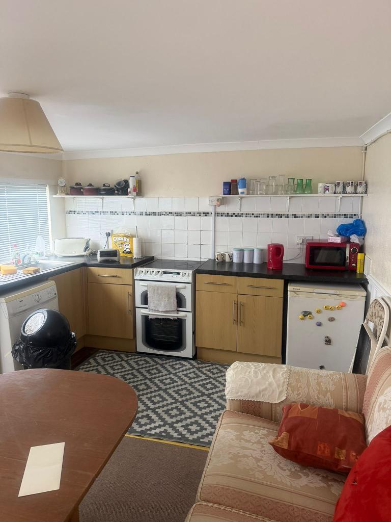 House in Leysdown-on-Sea, Leysdown - View 4