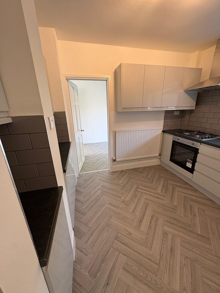 House in Nottingham, Bilborough - View 6