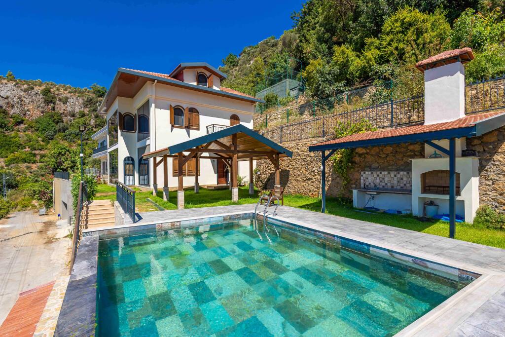 Main image of property: Antalya, Alanya, Alanya