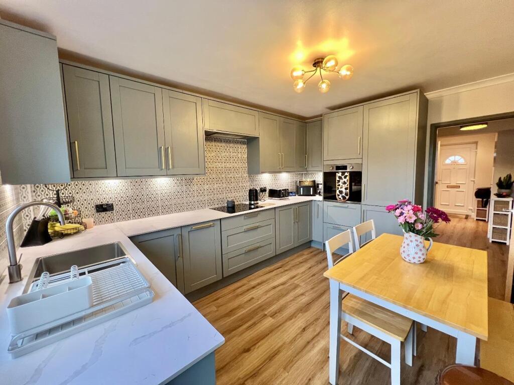 Heol-Y-Bardd, Bridgend County Borough, CF31 4SS photo 4