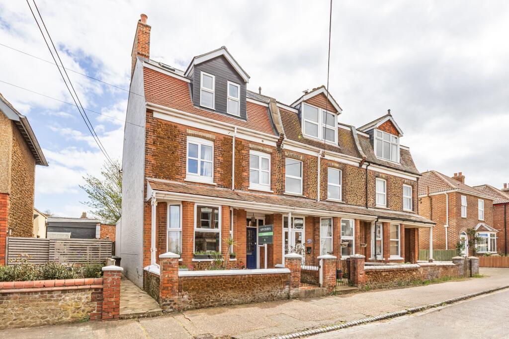 Main image of property: Victorian End-of-Terrace Property in Hunstanton with Sea Views
