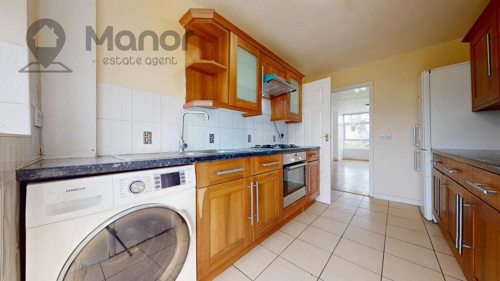 Main image of property: Havering Road, Romford, RM1 4DF