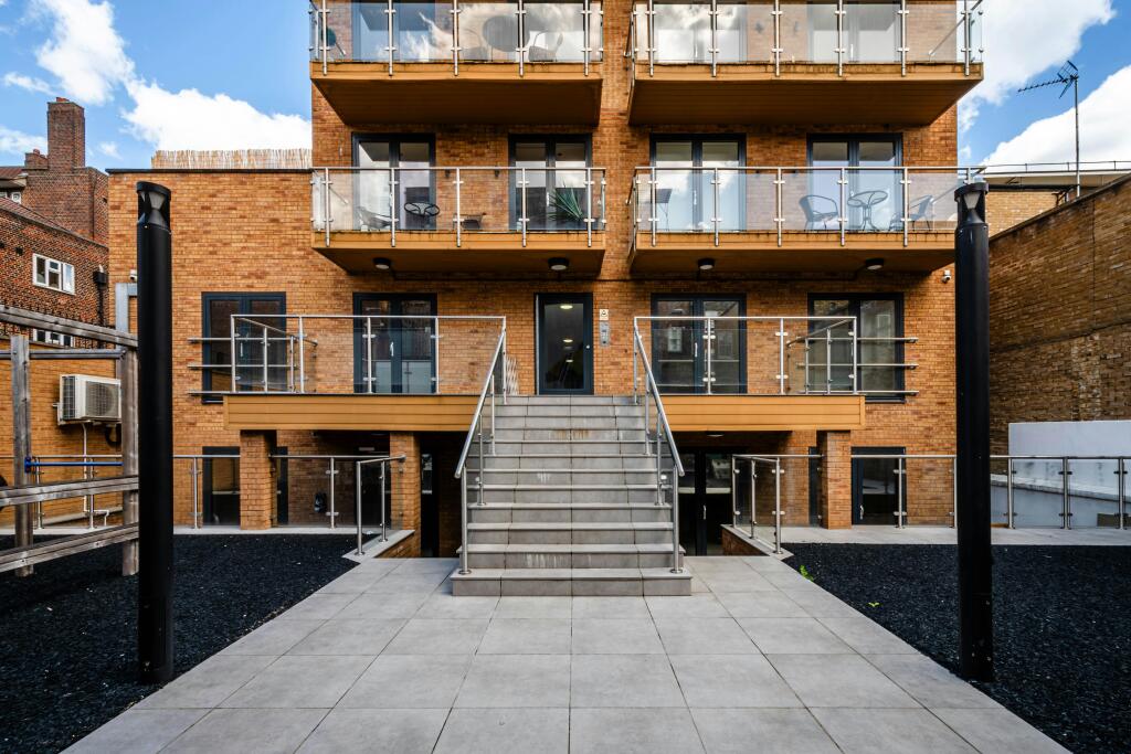 Hoxton St 128 - Low Res 30.jpg
