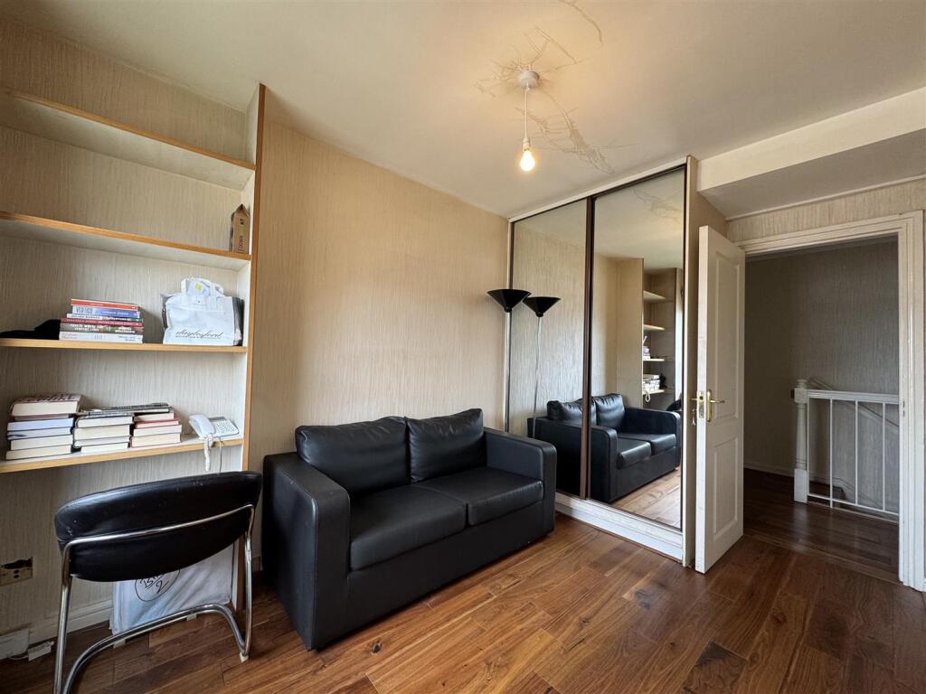 House in London, City of Westminster - View 5