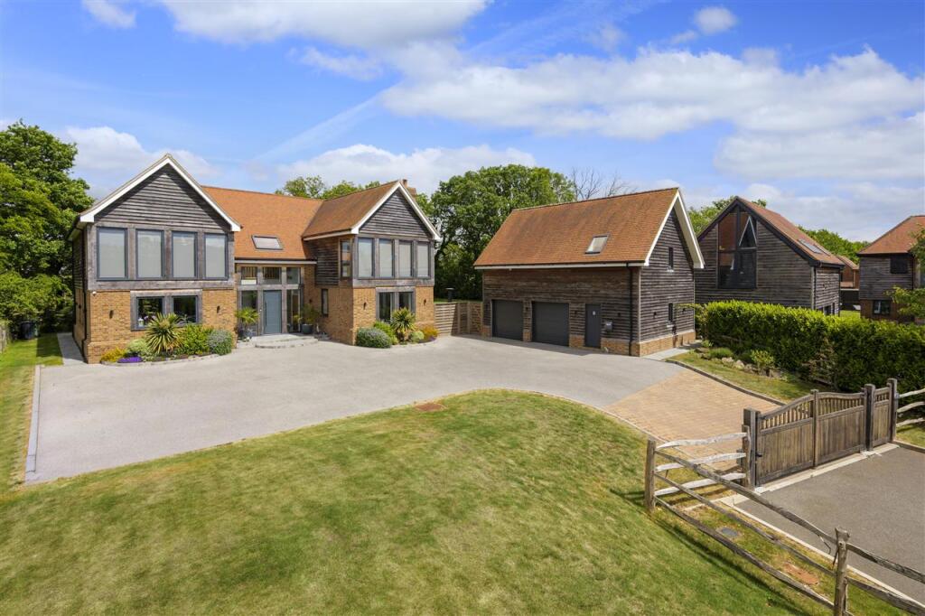 Main image of property: Boughton Park, Grafty Green