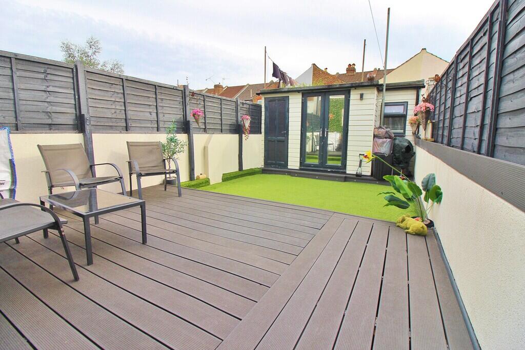 House in Portsmouth - View 3