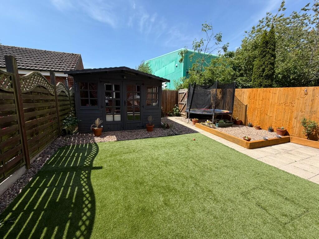 House in Daventry, West Northamptonshire - View 4