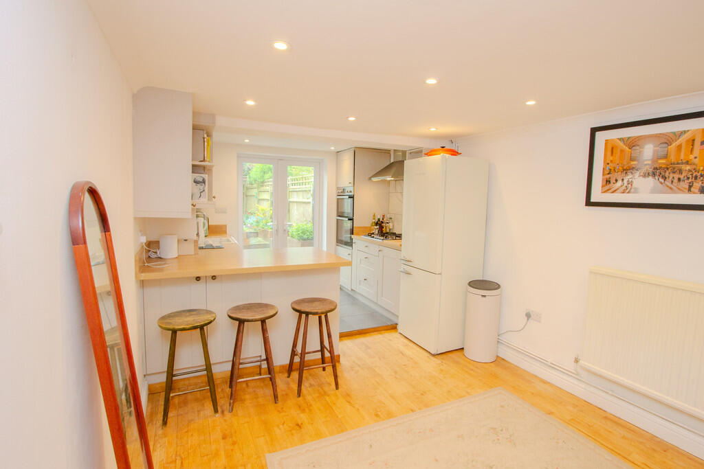 House in Tonbridge - View 3