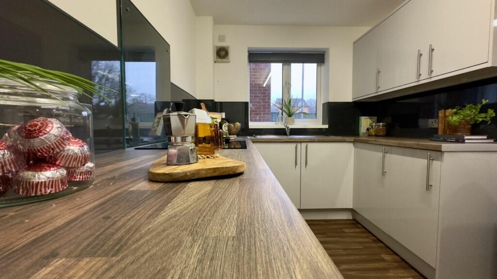 House in Derby - View 5