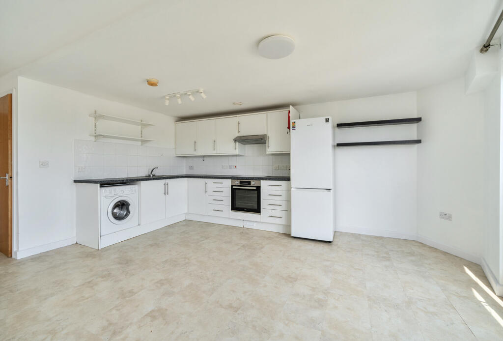 Apartment in Bristol, Old Market, St Philip's - View 4