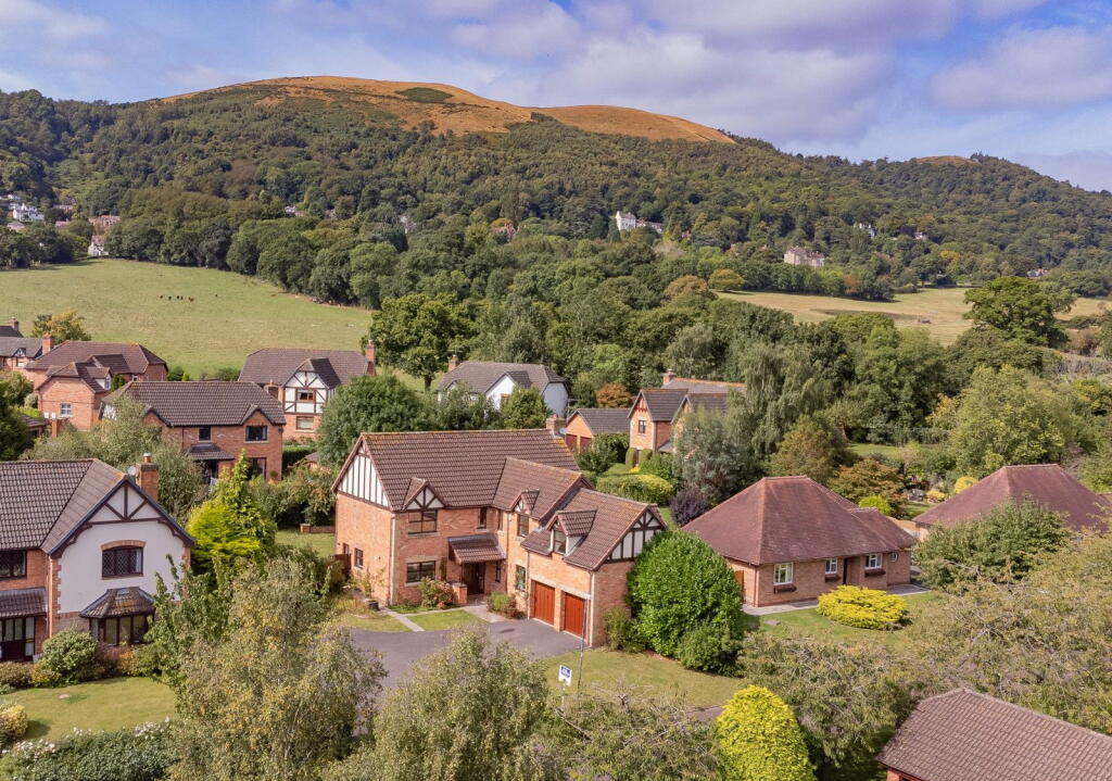 Main image of property: The Crescent, Upper Welland, Malvern, Worcestershire, WR14