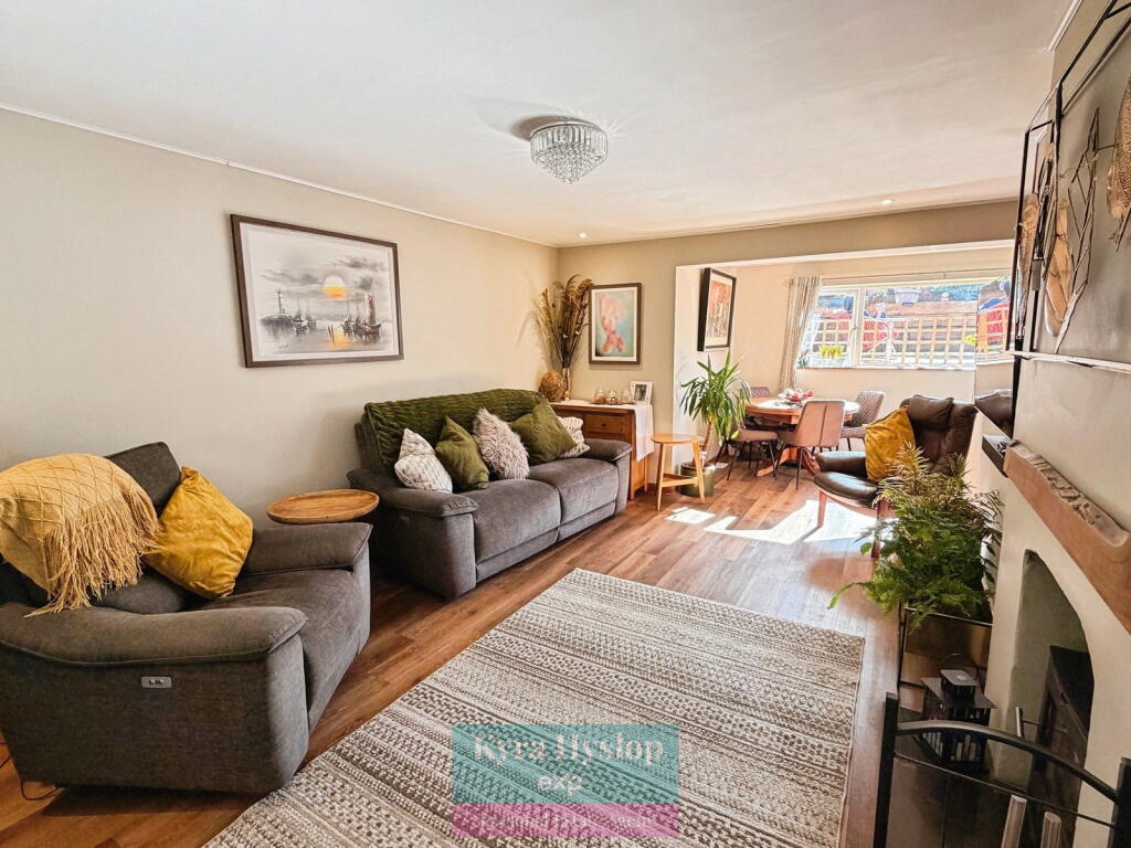 House in Exeter - View 5