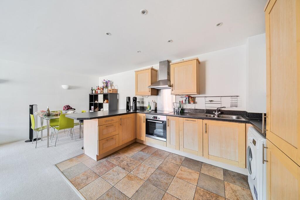 Apartment in London - View 3
