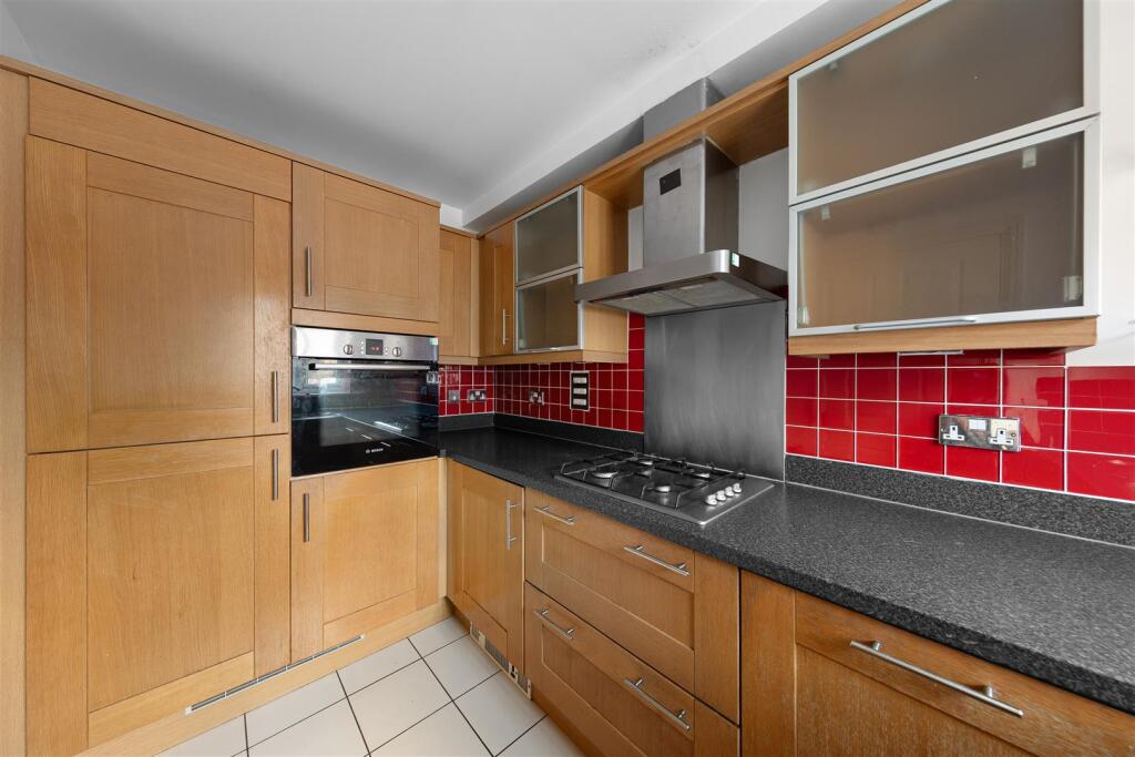 House in Bromley - View 3