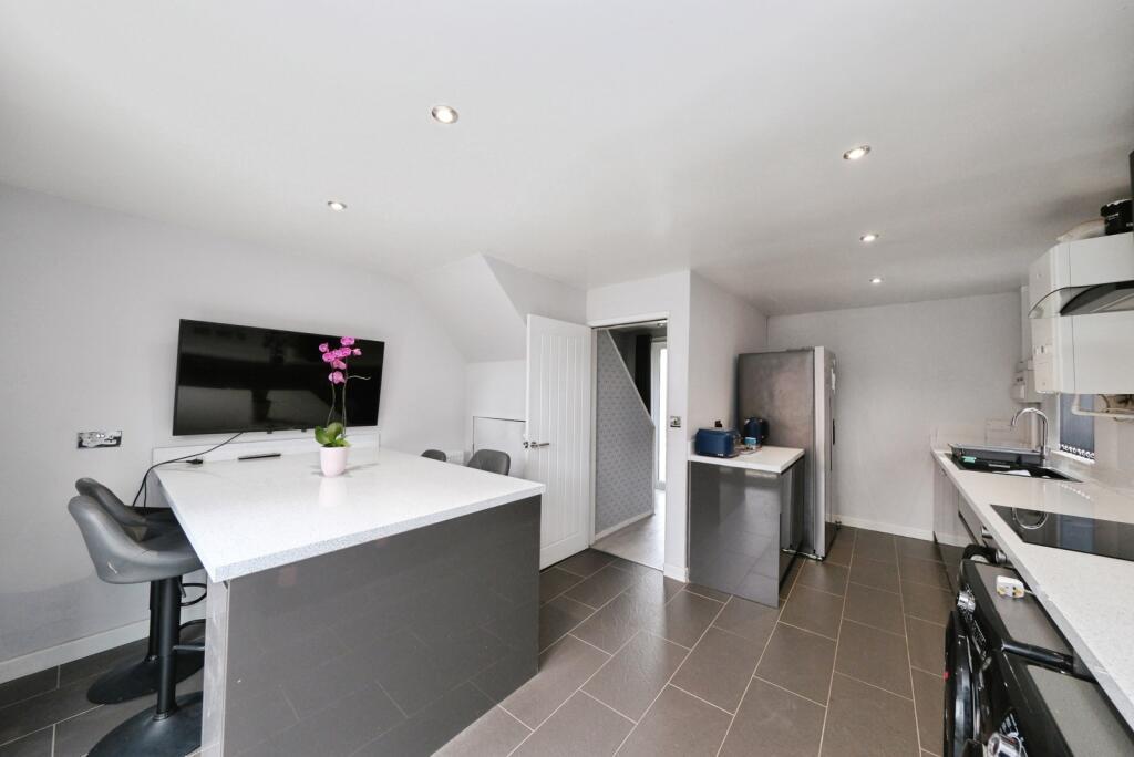 House in Nottingham - View 4