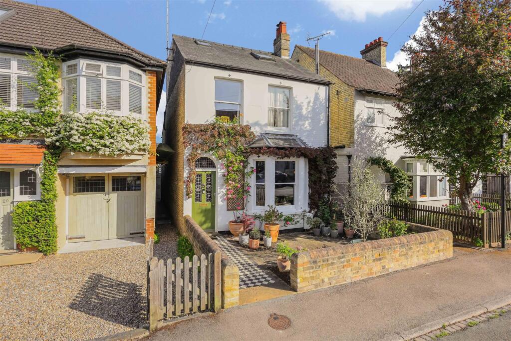 Main image of property: Richmond Road, Cambridge