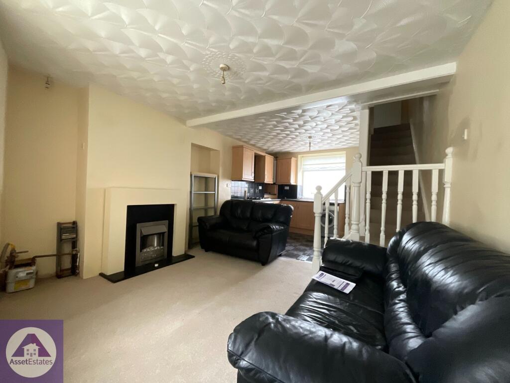 Rhiw Parc Road, Abertillery photo 4