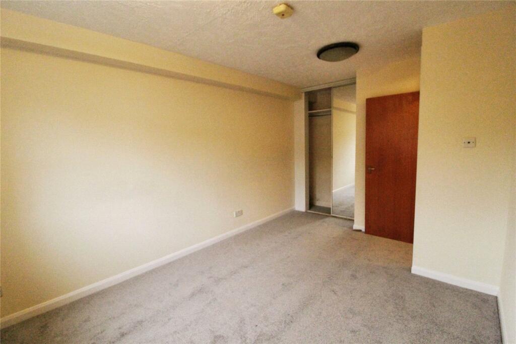 Apartment in London, Carshalton Beeches - View 4