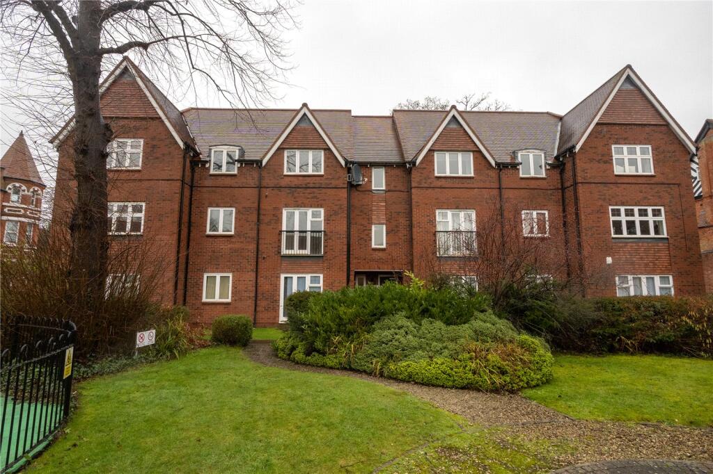 Main image of property: Manor Park Close, Moseley, Birmingham, B13