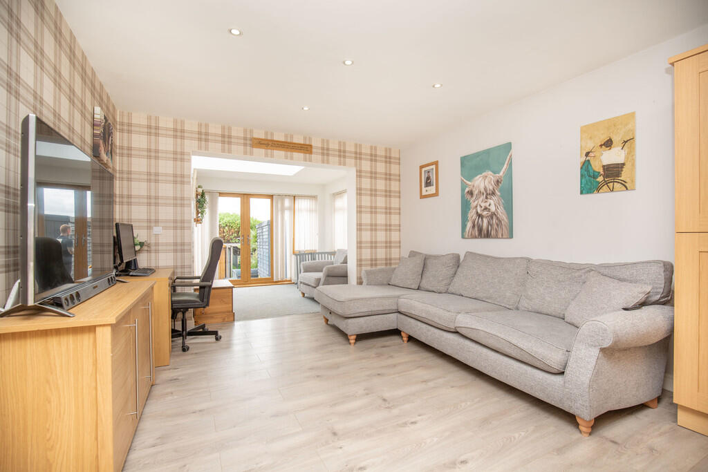 House in North Warwickshire, Polesworth CP - More