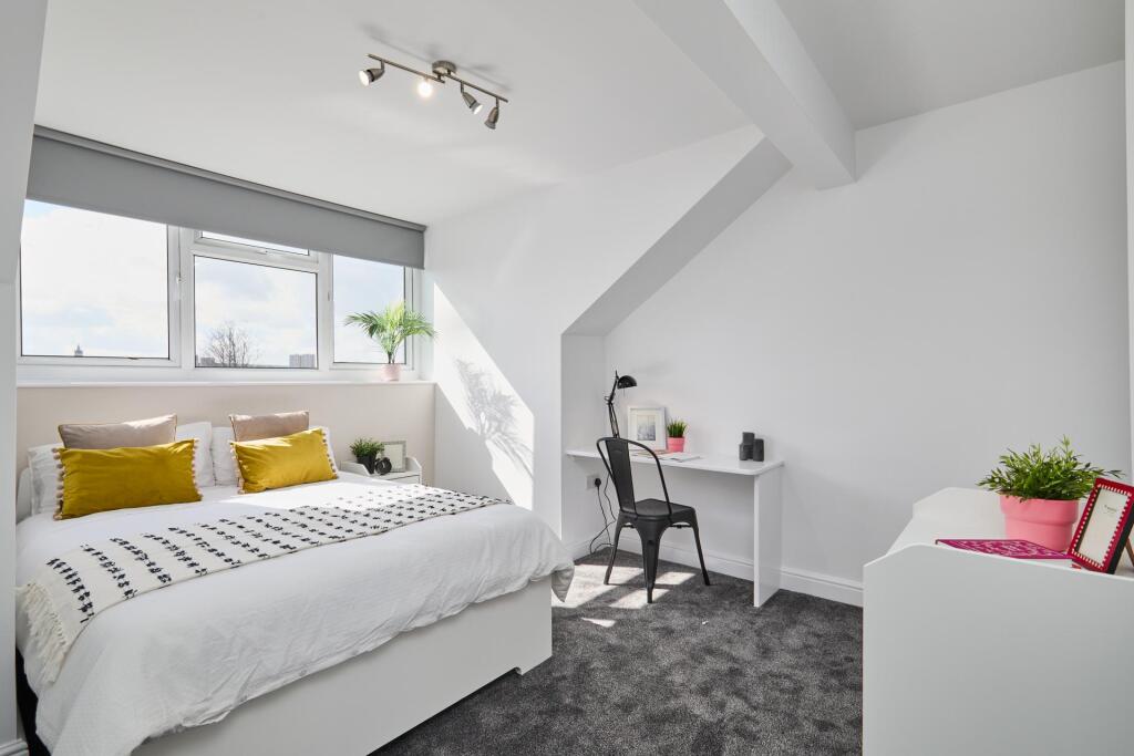 House in Leeds, West Yorkshire - More