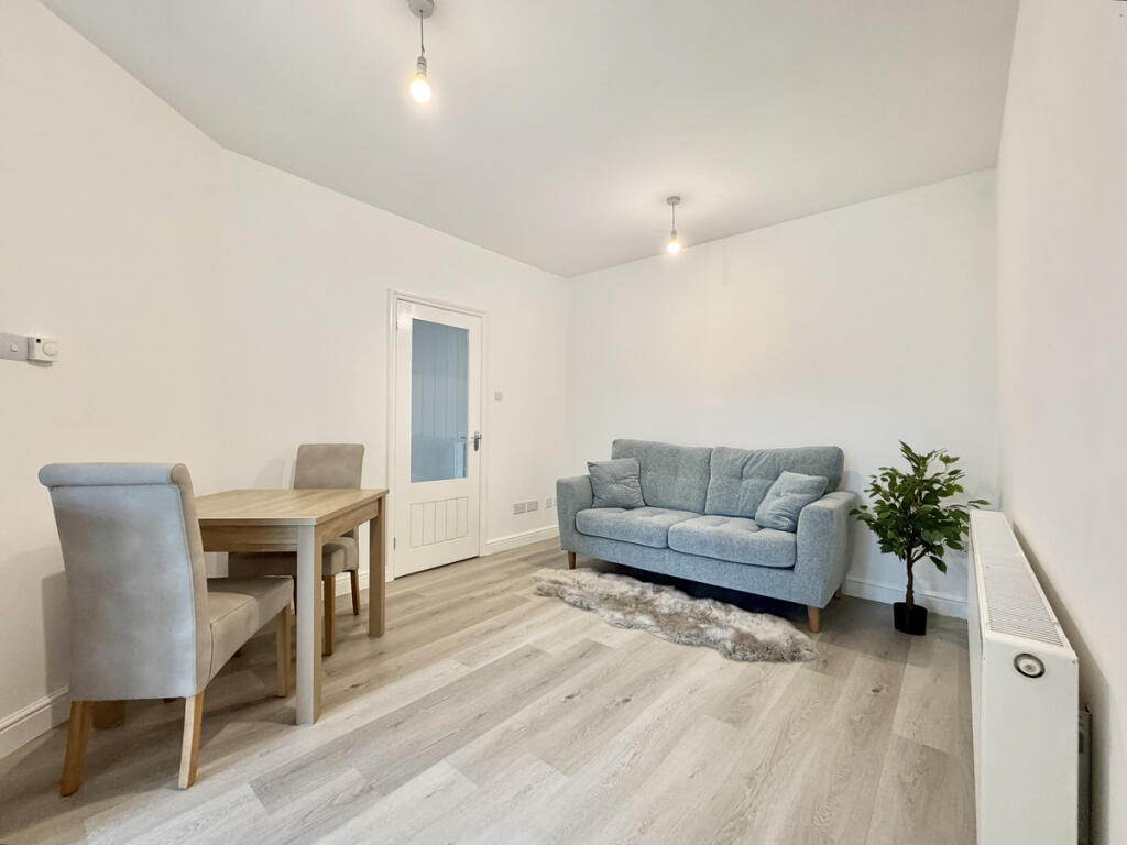 Apartment in Portsmouth - View 4