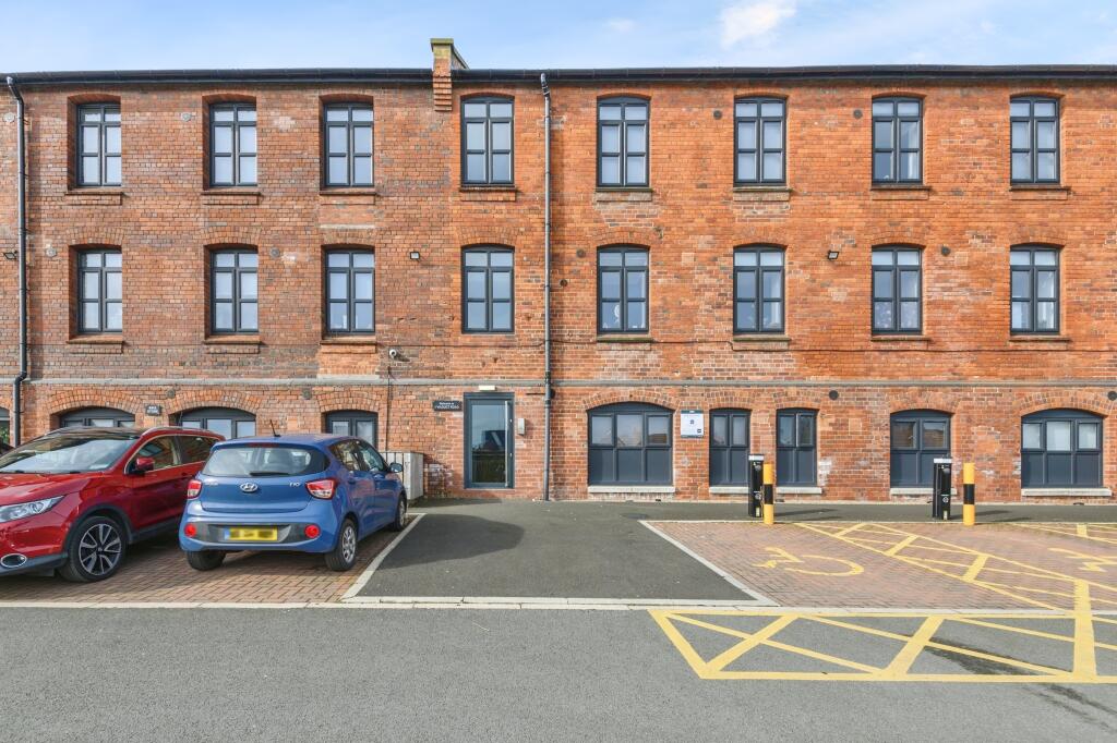 1-bed flat on Viaduct Road, LEEDS, West Yorkshire, LS4, £100,000