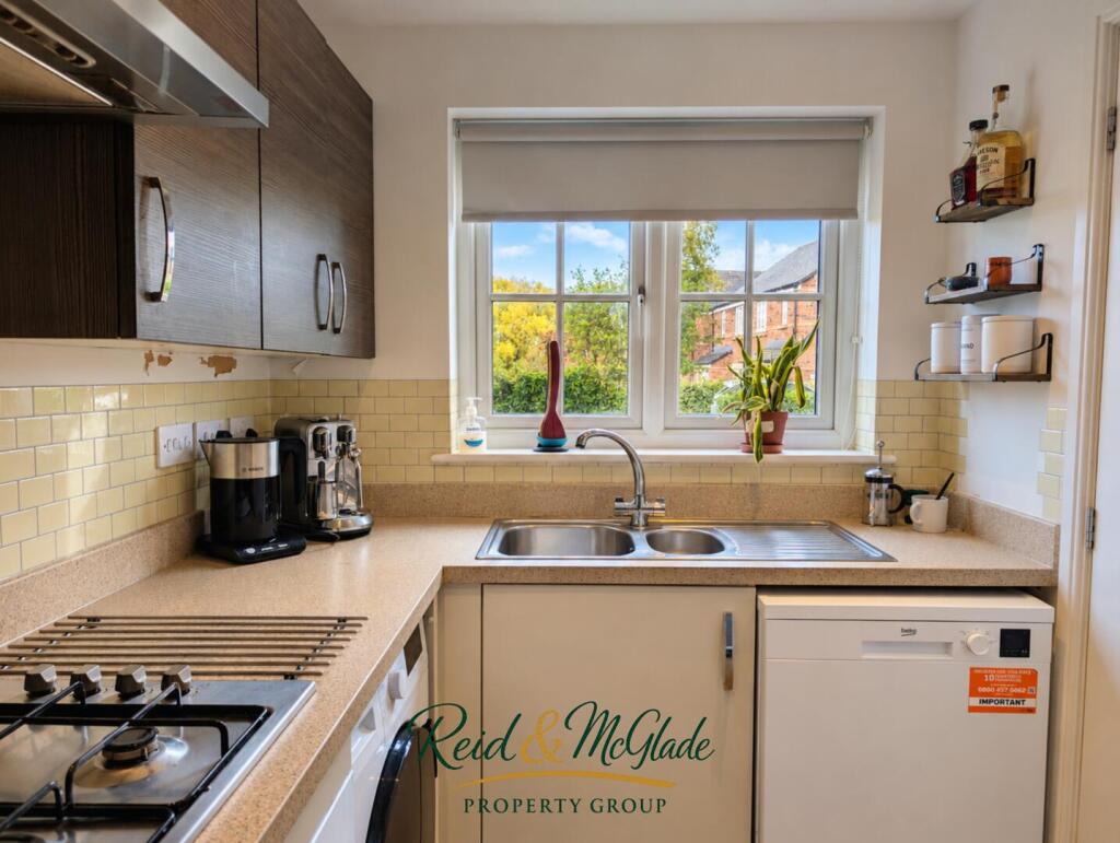 Ffordd Piran, Oakenholt, Flint photo 5