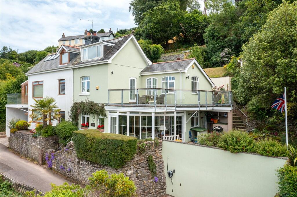 4-bed semi-detached on Upper Wood Lane, Kingswear, £650,000
