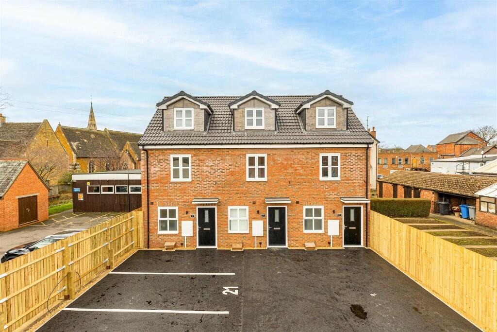 Main image of property: NN16 Crown Street, Kettering