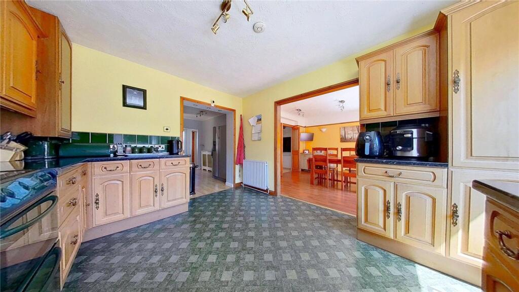 House in Adur, Sompting - View 3