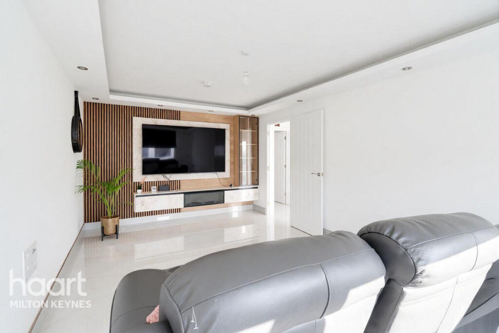 House in Milton Keynes - View 4