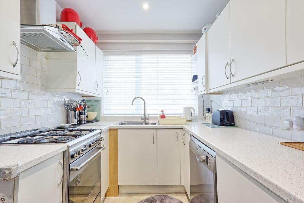House in Castle Point, Essex - View 5