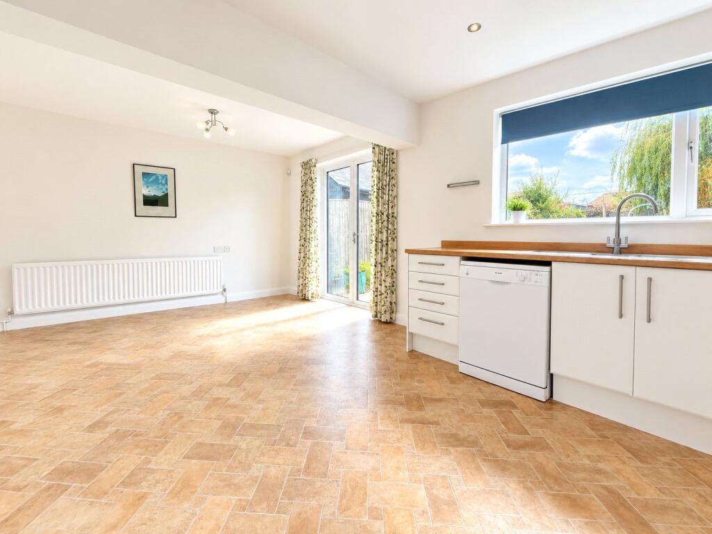 House in Salisbury - View 5