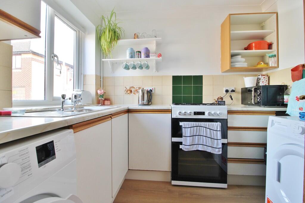 House in Portsmouth - View 3