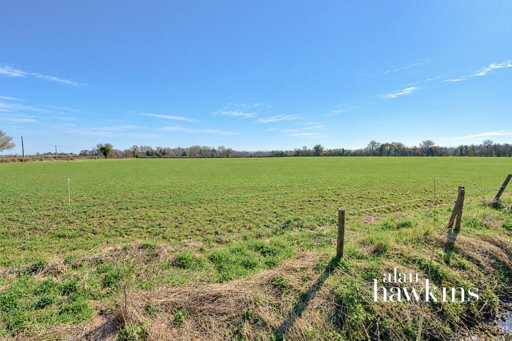 House in Swindon - View 4