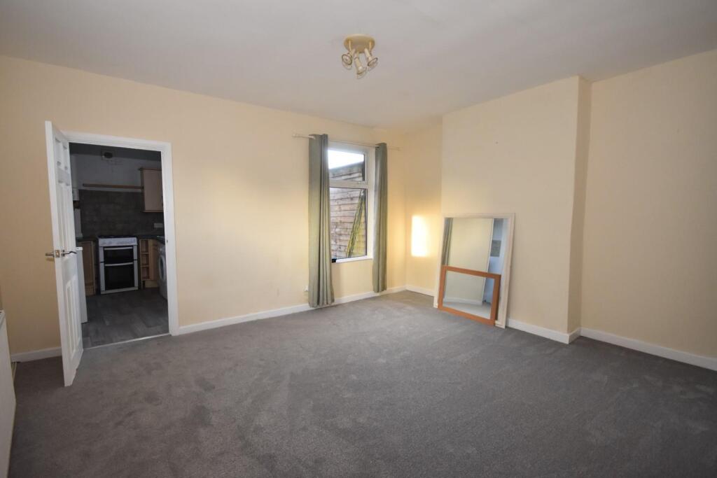 St. Johns Road, Newbold, Chesterfield, S41 8TG photo 4