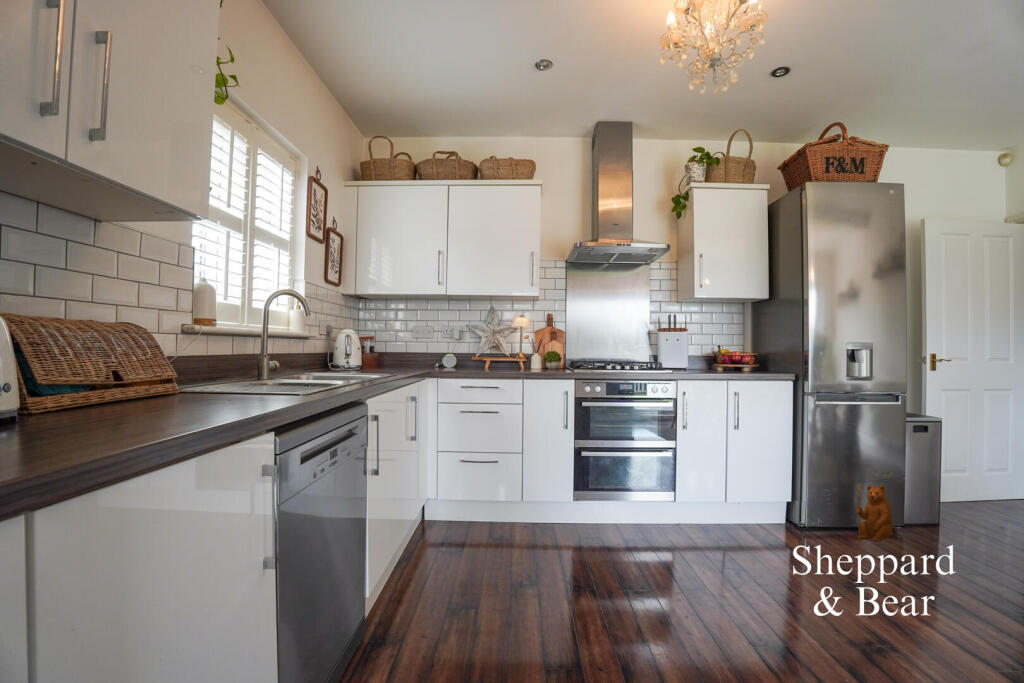 House in Marshfield - More
