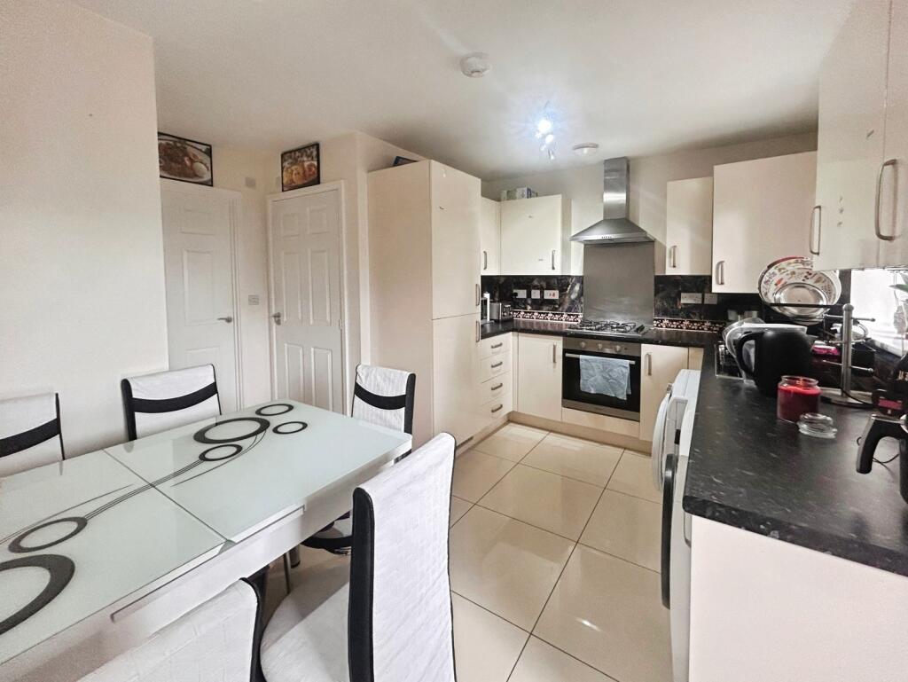 House in Wolverhampton, West Midlands - View 4