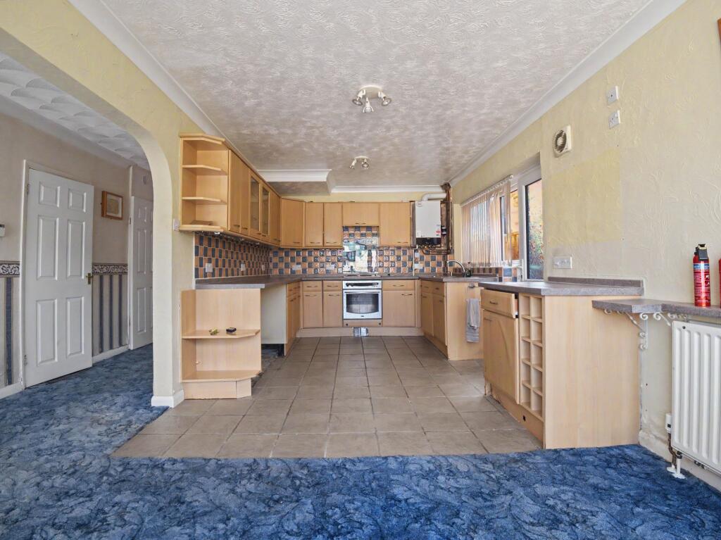 Clarence Road, Rayleigh, SS6 photo 4