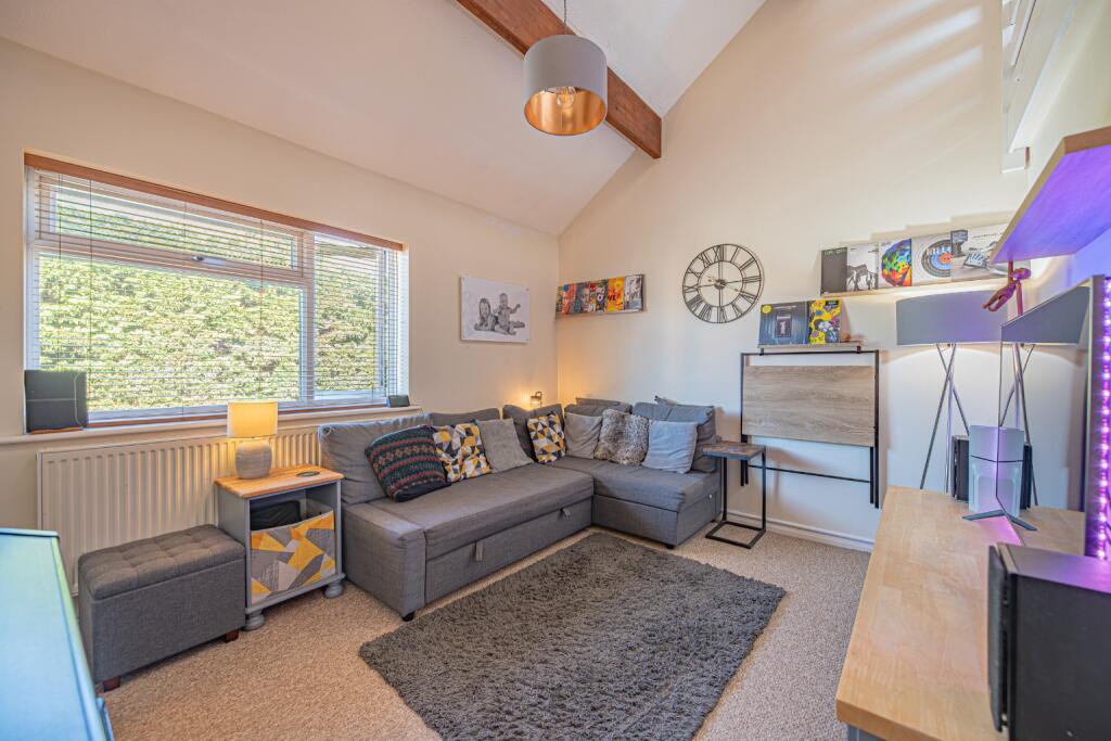 Apartment in St Neots, Eaton Ford - View 4