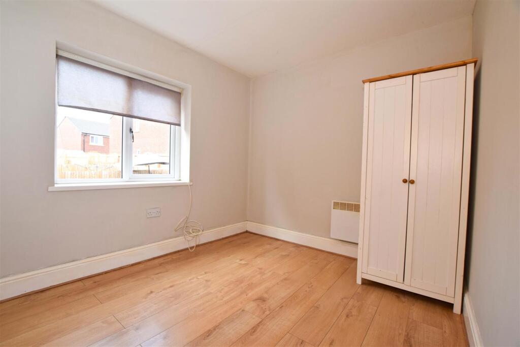 House in Rochdale, Stanycliffe - More