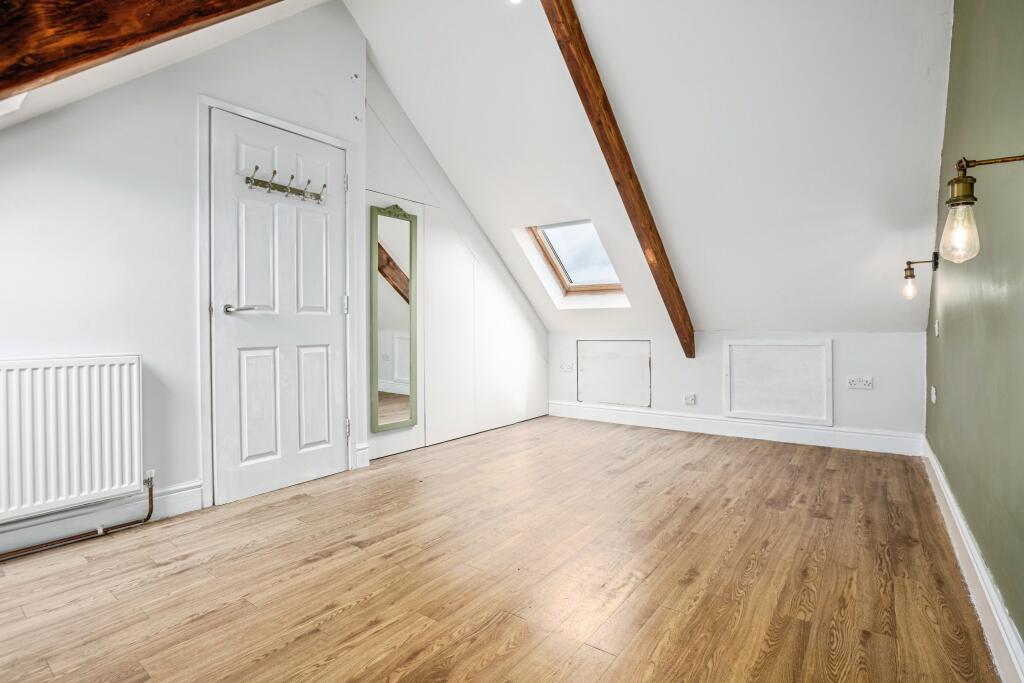 Bronwydd Terrace, Cardigan, SA43 - More