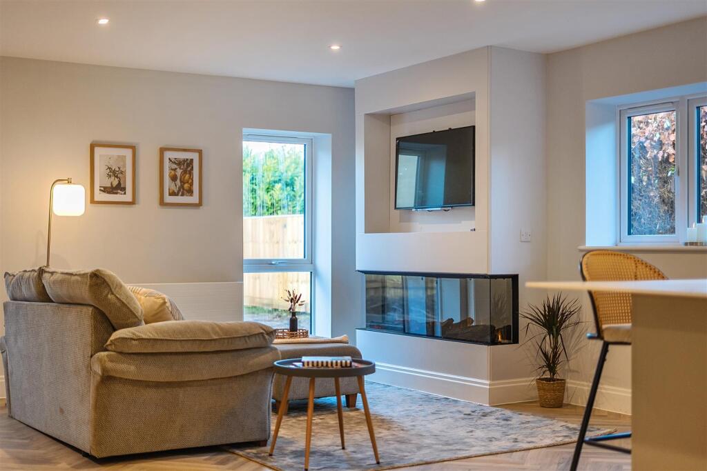 Apartment in Swindon - View 4