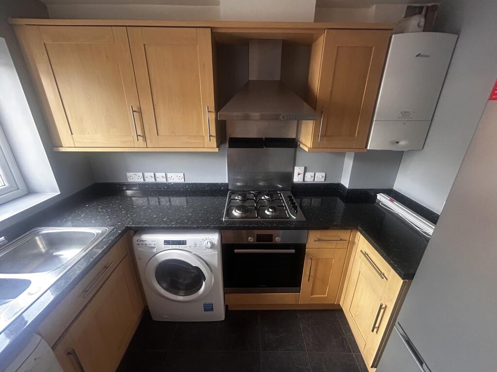 House in Bristol, Bradley Stoke - View 4
