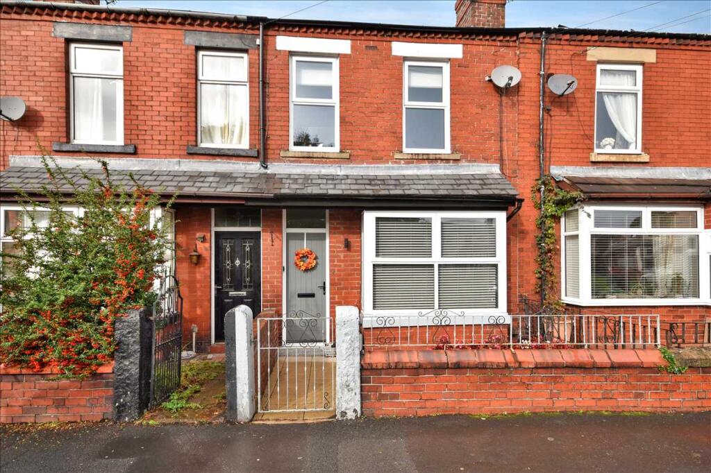 3-bed terraced on Chapel Lane, Coppull, Chorley, £199,950
