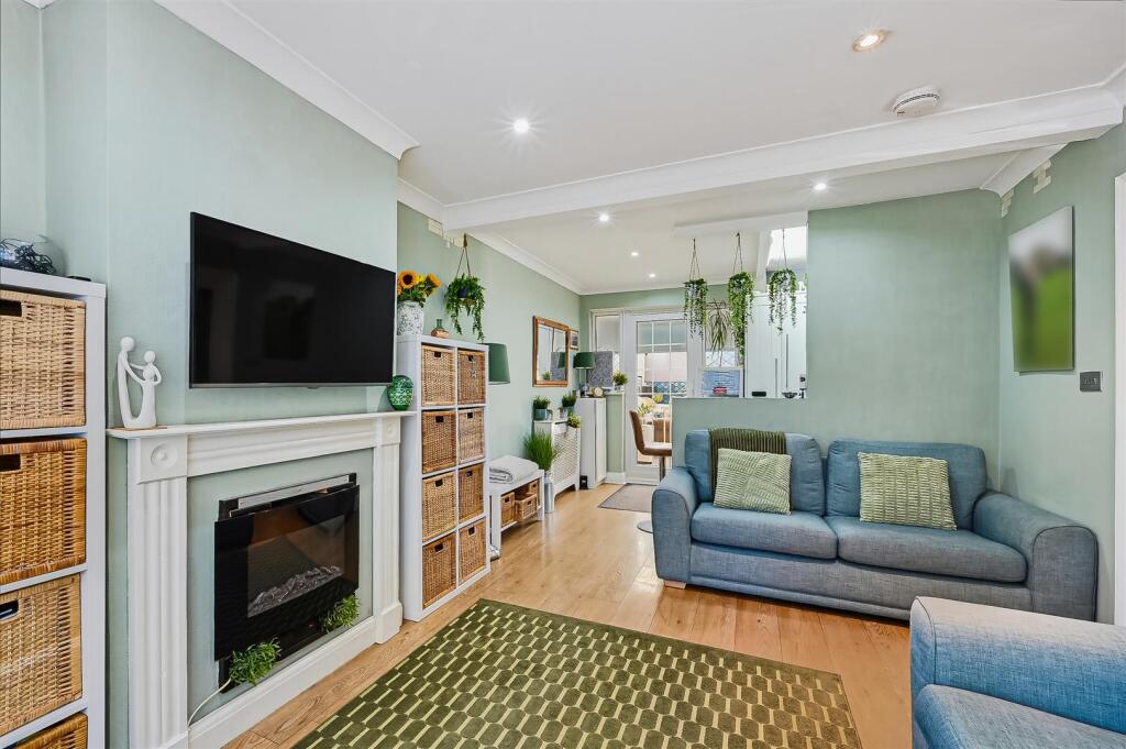 House in Reigate and Banstead, Surrey - More