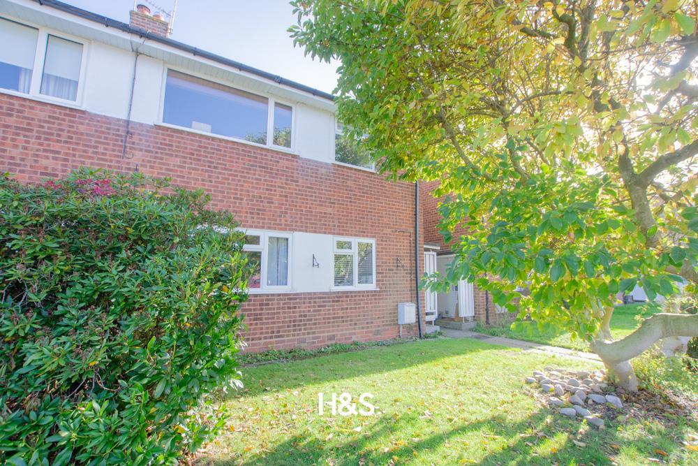 Main image of property: Mockley Wood Road, Knowle, B93 9NF