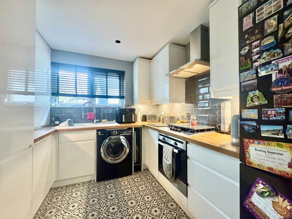 Netherhall Road, Leicester, LE5 photo 3